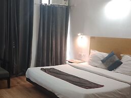 Hotel Royal India - DLF Phase 2