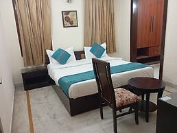 Hotel Royal India - DLF Phase 2