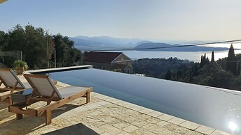ELKORINI VILLA