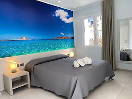 Hotel on the promenade of Stintino