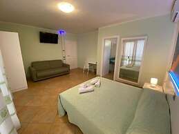 Hotel on the promenade of Stintino