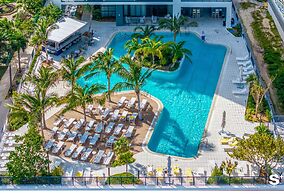 Modern DTW Miami Escape with Water Views