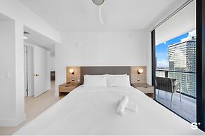 Modern DTW Miami Escape with Water Views