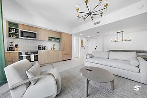 Modern DTW Miami Escape with Water Views