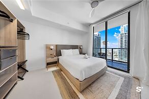 Modern DTW Miami Escape with Water Views