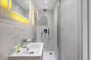 1 Bed Flat - Sleeps 3 - Parking - Wifi