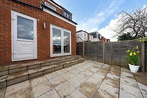 1 Bed Flat - Sleeps 3 - Parking - Wifi