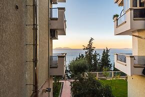 Stylish Apartment by the Beach Free Parking