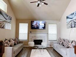 Luxury Stay - Near Houston Airport