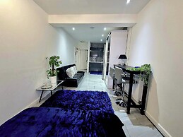 Seaside Escape - Sleeps 4 - Pets Ok - Free Parking