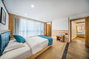 Xijiang Yunting Light Luxury Panoramic