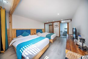 Xijiang Yunting Light Luxury Panoramic