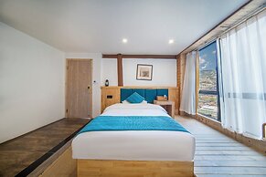 Xijiang Yunting Light Luxury Panoramic