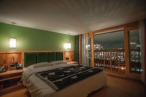 Xijiang Yunting Light Luxury Panoramic