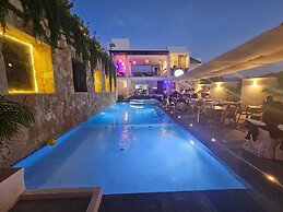 Hotel y Departamentos Sofia