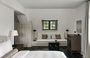 SUNYATA Resort Hotel