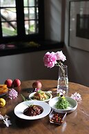 SUNYATA Resort Hotel