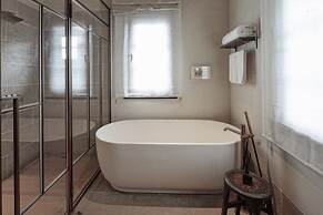 SUNYATA Resort Hotel