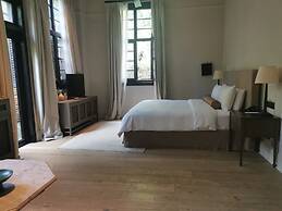 SUNYATA Resort Hotel