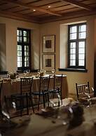 SUNYATA Resort Hotel