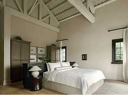 SUNYATA Resort Hotel