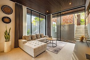 Tropical Bliss Villa 9E - 10min to Beach