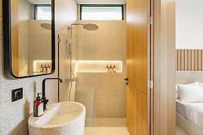 Tropical Bliss Villa 9E - 10min to Beach