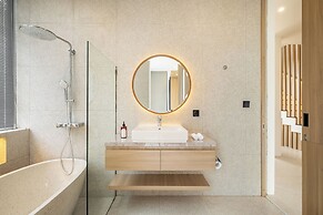 Tropical Bliss Villa 9E - 10min to Beach