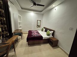 Nirvana Riverside Resort