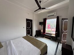 Nirvana Riverside Resort