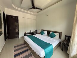 Nirvana Riverside Resort