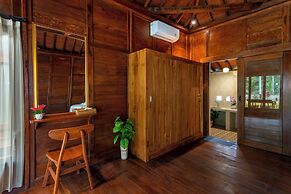 Uma Ulun Dugul by Uniquecations