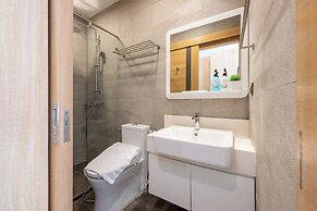 Perfect Studio at The View by Soben Home