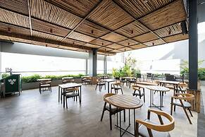 Perfect Studio at The View by Soben Home