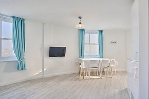 Host Stay Beachside Gallery