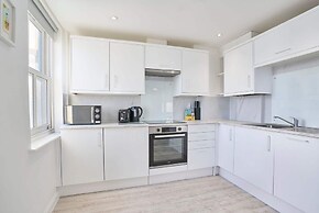 Host Stay Beachside Gallery