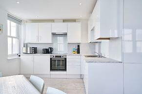 Host Stay Beachside Gallery