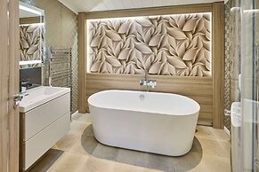 Host Stay Whistler Deluxe Lodge