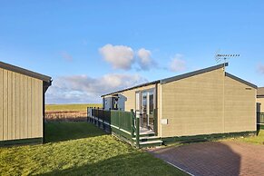 Host Stay Whistler Deluxe Lodge