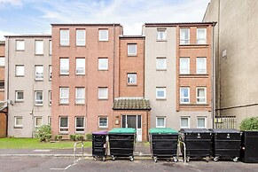 Welcoming 1BR flat near Park