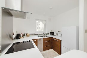 Welcoming 1BR flat near Park