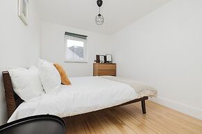 Welcoming 1BR flat near Park