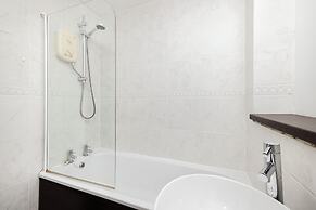 Welcoming 1BR flat near Park