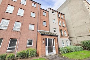 Welcoming 1BR flat near Park