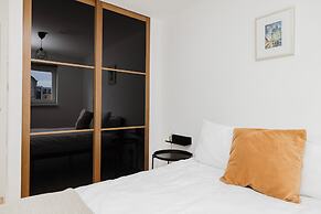 Welcoming 1BR flat near Park