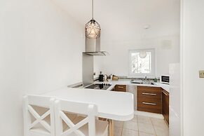 Welcoming 1BR flat near Park