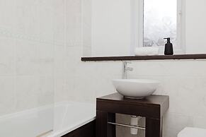 Welcoming 1BR flat near Park