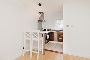 Welcoming 1BR flat near Park