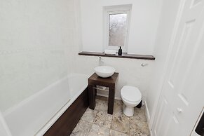 Welcoming 1BR flat near Park