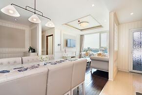 Luxury Condotel Luminous Leman